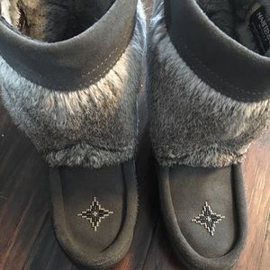Manitoba Mukluks Grey